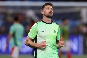 首发出战对阵国足!伊普斯维奇官方社媒为卡梅隆-伯吉斯加油