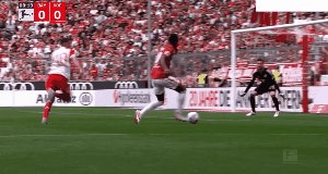 【德甲】格雷罗、穆勒建功 拜仁2比0科隆